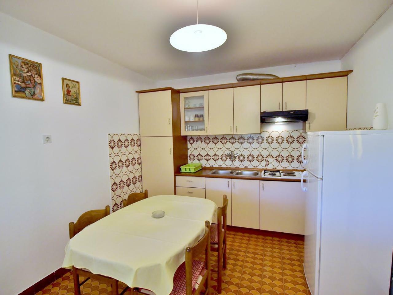 Feniks Apartmani Лопар Экстерьер фото